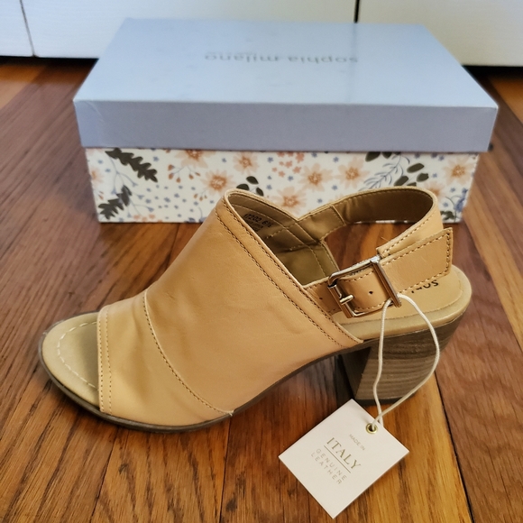 Sophia Milano Shoes - Last 3! NIB SophiaMilano peeptoe strap sandal leat